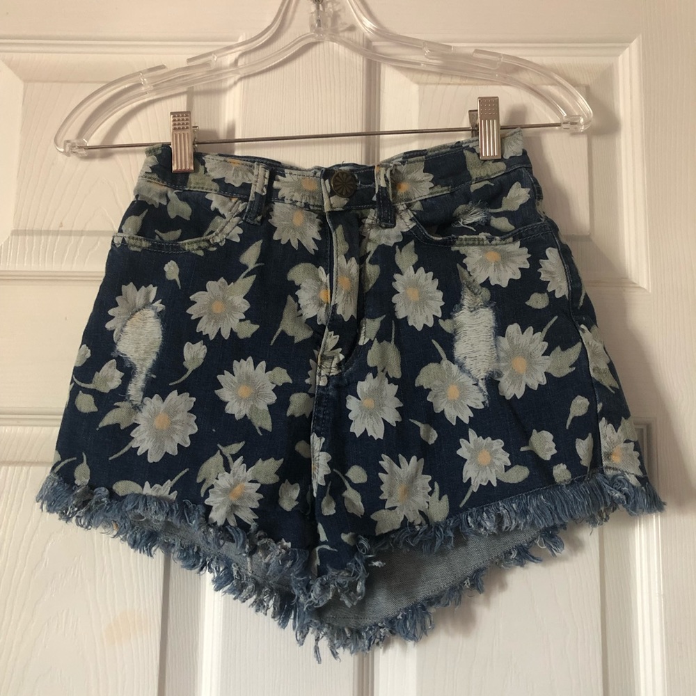 Show me your mumu shorts